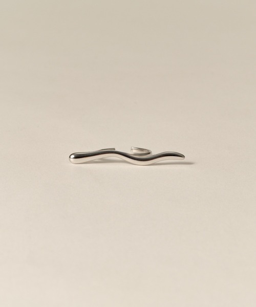 novice（ノーヴィス）の「【novice】Wave Line Ring［Stainless］（リング・レディース・シルバー/ゴールド・FREE）」の8枚目の写真