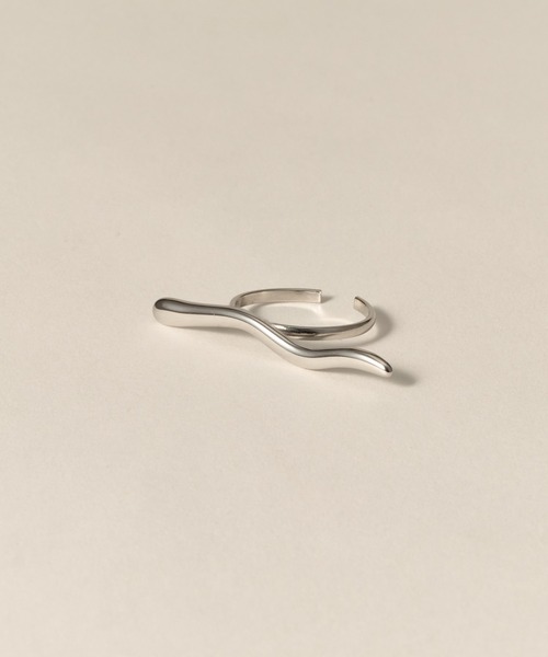 novice（ノーヴィス）の「【novice】Wave Line Ring［Stainless］（リング・レディース・シルバー/ゴールド・FREE）」の11枚目の写真
