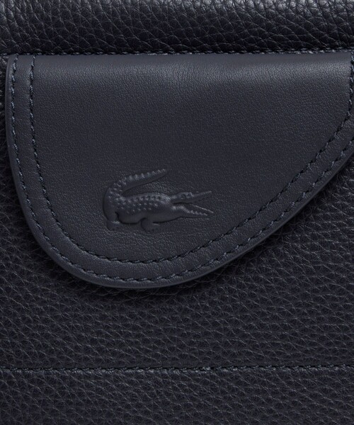LACOSTE(ラコステ)の「クラブ ラコステ グレインレザー コンパクトショルダーバッグ(ショルダーバッグ・メンズ・ダークネイビー/オフホワイト・FREE)」の14枚目の写真