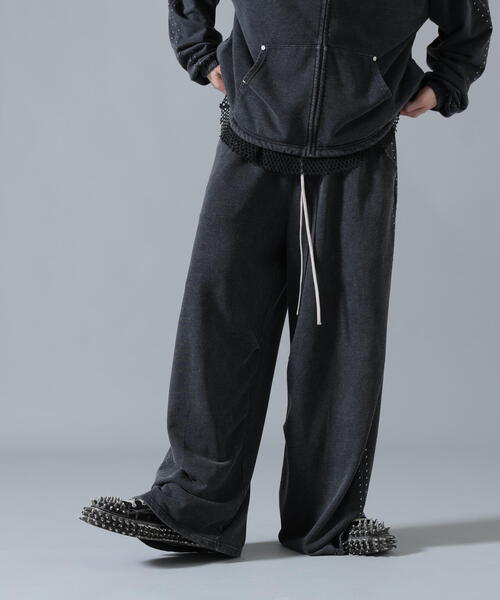 DANKE SCHON(ダンケシェーン)の「【WEB&DEPOT限定】DankeSchon/ダンケシェーン/STUDS SWEAT PANTS(スウェットパンツ・レディース・ブラウン/ブラック・L/S/M)」の2枚目の写真