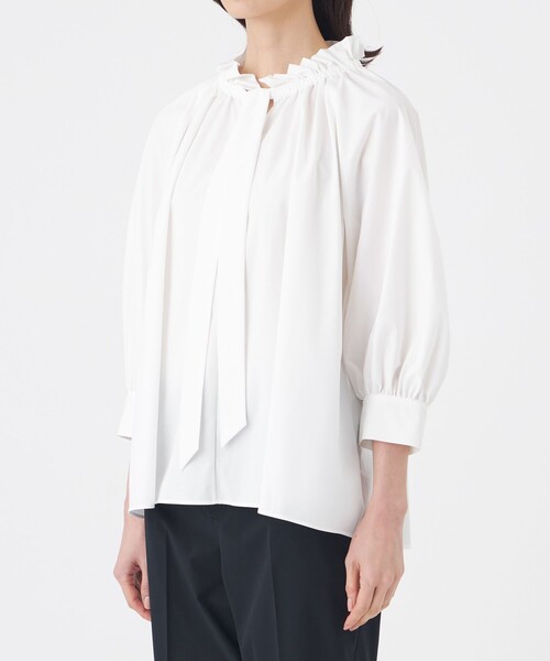 TRANS WORK(トランスワーク)の「【はっ水・ウォッシャブル】フリーモーションタフタブラウス(シャツ/ブラウス・レディース・ブルー/オフホワイト/ネイビー・40/38)」の8枚目の写真