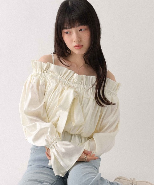 Heather（ヘザー）の「タックリボンオフショルブラウス　656551（シャツ/ブラウス・レディース・アイボリー/ブルー/ピンク・FREE）」の5枚目の写真
