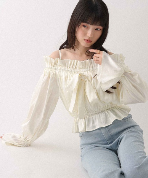 Heather（ヘザー）の「タックリボンオフショルブラウス　656551（シャツ/ブラウス・レディース・アイボリー/ブルー/ピンク・FREE）」の6枚目の写真