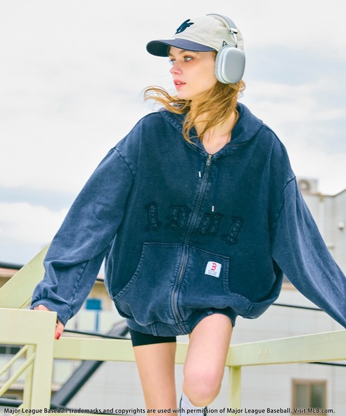 BACK TO THE FIELD（バック トゥー ザ フィールド）の「【MLB】ZIPビッグフーディー（パーカー・レディース・ブラック/ネイビー/ブラウン・FREE）」の21枚目の写真