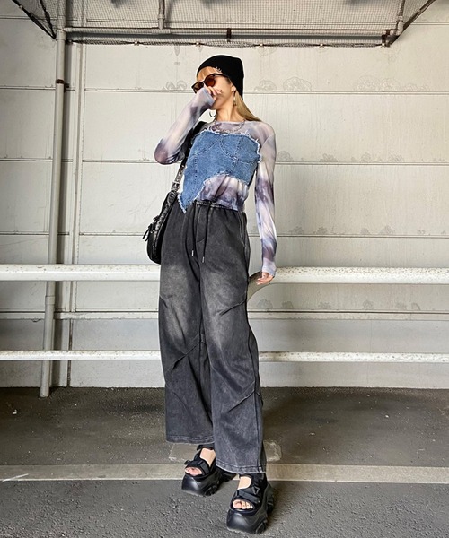 non-hedge(ノンヘッジ)の「イレギュラーヘムデニムベアレイヤード風切替シアートップス(Tシャツ/カットソー・レディース・ブラック/ネイビー/チャコールグレー/オフホワイト・FREE)」の18枚目の写真