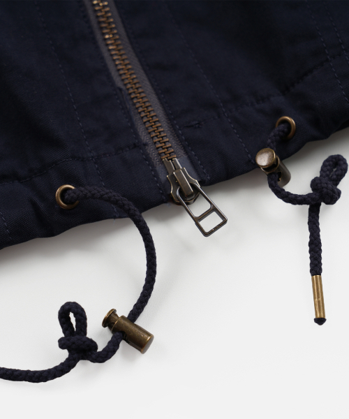 FRIZMWORKS(フリズムワークス)の「SAILING HOODED PARKA _ NAVY(ダウンジャケット/コート・メンズ・その他・SMALL/MEDIUM/LARGE/X-LARGE)」の8枚目の写真