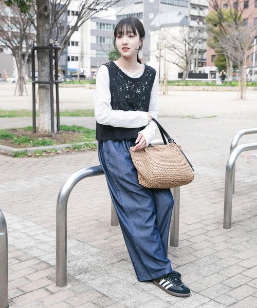 ITEMS URBANRESEARCH（アイテムズ アーバンリサーチ）の「カギバリニット×ロングTシャツ（Tシャツ/カットソー・レディース・ブラック/グレー・FREE）」の18枚目の写真