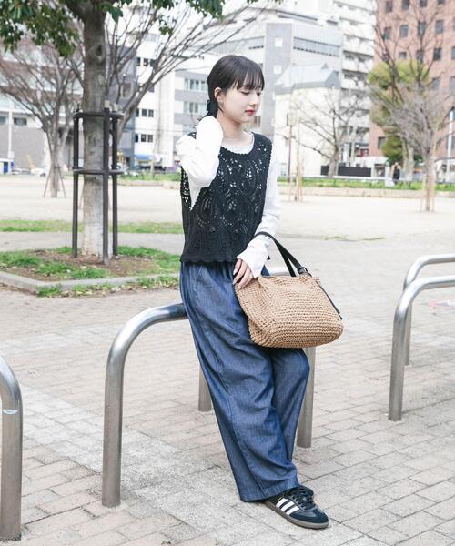 ITEMS URBANRESEARCH（アイテムズ アーバンリサーチ）の「カギバリニット×ロングTシャツ（Tシャツ/カットソー・レディース・ブラック/グレー・FREE）」の17枚目の写真