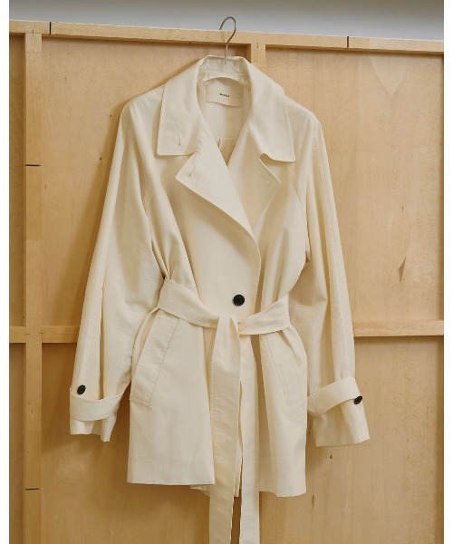 TODAYFUL(トゥデイフル)の「Spring Short Trench 12610001(ダッフルコート・レディース・オフホワイト/ベージュ・38/36)」の21枚目の写真