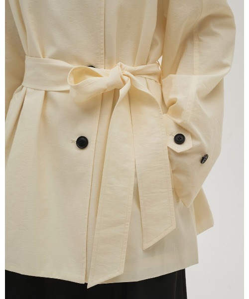 TODAYFUL(トゥデイフル)の「Spring Short Trench 12610001(ダッフルコート・レディース・オフホワイト/ベージュ・38/36)」の8枚目の写真