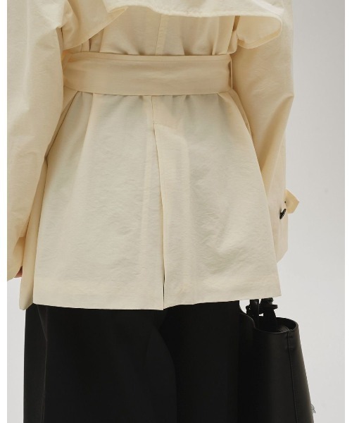 TODAYFUL(トゥデイフル)の「Spring Short Trench 12610001(ダッフルコート・レディース・オフホワイト/ベージュ・38/36)」の10枚目の写真