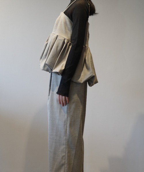 CLANE(クラネ)の「CLANE PEPLUM LAYERED ALL IN ONE(サロペット/オーバーオール・レディース・オフホワイト/グレー/ブラック・1/2)」の12枚目の写真