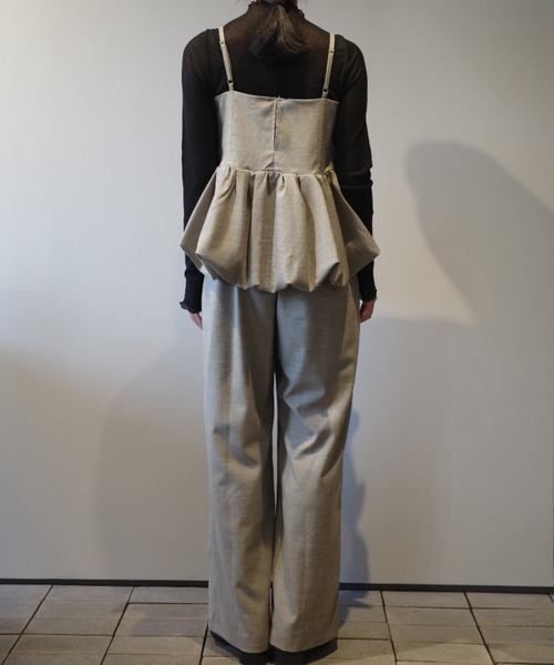 CLANE(クラネ)の「CLANE PEPLUM LAYERED ALL IN ONE(サロペット/オーバーオール・レディース・オフホワイト/グレー/ブラック・1/2)」の11枚目の写真