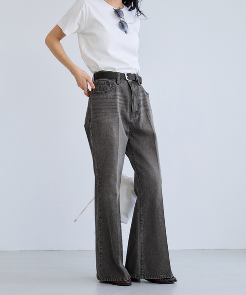 VIS（ビス）の「カラーフレアデニムパンツ（デニムパンツ・レディース・サックスブルー/ベージュ/スミクロ・M/S）」の6枚目の写真