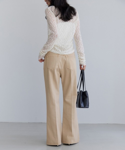 VIS（ビス）の「カラーフレアデニムパンツ（デニムパンツ・レディース・サックスブルー/ベージュ/スミクロ・M/S）」の13枚目の写真