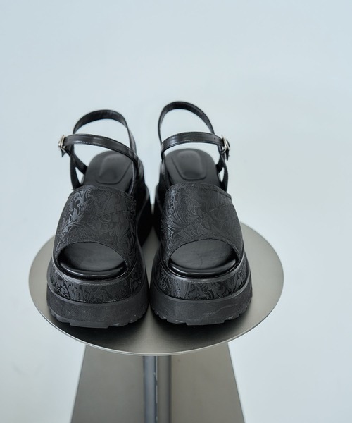 HARE（ハレ）の「ガラソールボリュームサンダル(HARE)（サンダル・レディース・ブラック/シルバー/ブラック系その他・MEDIUM/LARGE）」の2枚目の写真