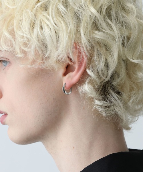 HARE(ハレ)の「【SILVER925】カットピアス(HARE)(ピアス(片耳用)・メンズ・シルバー・FREE)」の2枚目の写真