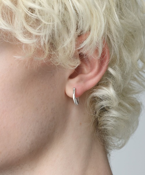 HARE(ハレ)の「【SILVER925】カットピアス(HARE)(ピアス(片耳用)・メンズ・シルバー・FREE)」の4枚目の写真