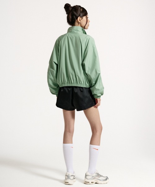 NIKE(ナイキ)の「ナイキ スポーツウェア ウィメンズ ハイウエスト サテン ホット ショーツパンツ / Nike Sportswear Women's High-Waisted Satin Hot Shorts IF0566-010 Black(その他パンツ・レディース・ブラック・XL/L/M/S/XS)」の5枚目の写真