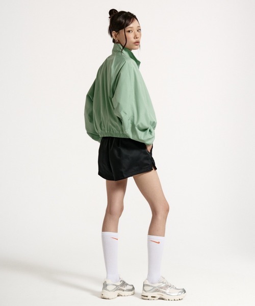 NIKE(ナイキ)の「ナイキ スポーツウェア ウィメンズ ハイウエスト サテン ホット ショーツパンツ / Nike Sportswear Women's High-Waisted Satin Hot Shorts IF0566-010 Black(その他パンツ・レディース・ブラック・XL/L/M/S/XS)」の4枚目の写真
