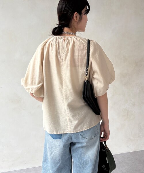 DouDou(ドゥドゥ)の「【WEB限定】シアースラブ袖バルーンブラウス(シャツ/ブラウス・レディース・イエロー/ブラック/グレイッシュベージュ・FREE)」の12枚目の写真