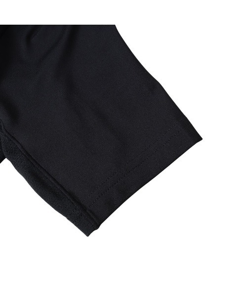 Reebok(リーボック)の「アスリート パフォーマンス コンプ Tシャツ / ATHLETE PERFORMANCE COMP SS TEE(Tシャツ/カットソー・メンズ・ブラック・X-LARGE/SMALL/MEDIUM/LARGE)」の4枚目の写真
