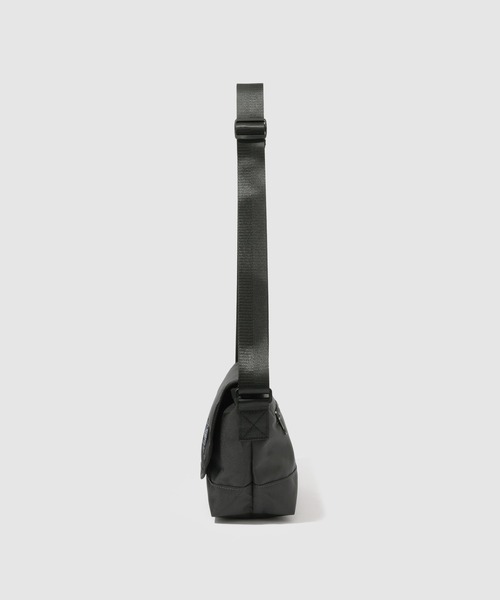 NAVY(ネイビー)の「【NAVY / ネイビー】 フラップ ミニショルダーバッグ(ショルダーバッグ・メンズ・ブラック/チャコール・FREE)」の3枚目の写真