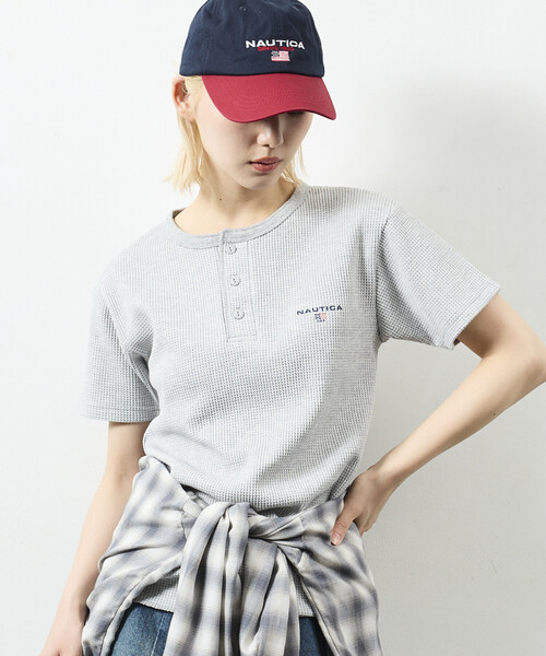 NAUTICA(ノーティカ)の「NAUTICA/ノーティカ Essential タイトフィット S/S ヘンリーネック ワッフルTシャツ(Tシャツ/カットソー・メンズ・ブラック/グレー/ホワイト/チャコールグレー・LARGE/SMALL/MEDIUM)」の16枚目の写真