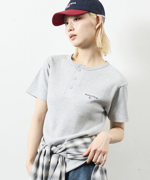 NAUTICA(ノーティカ)の「NAUTICA/ノーティカ Essential タイトフィット S/S ヘンリーネック ワッフルTシャツ(Tシャツ/カットソー・メンズ・ブラック/グレー/ホワイト/チャコールグレー・LARGE/SMALL/MEDIUM)」の17枚目の写真