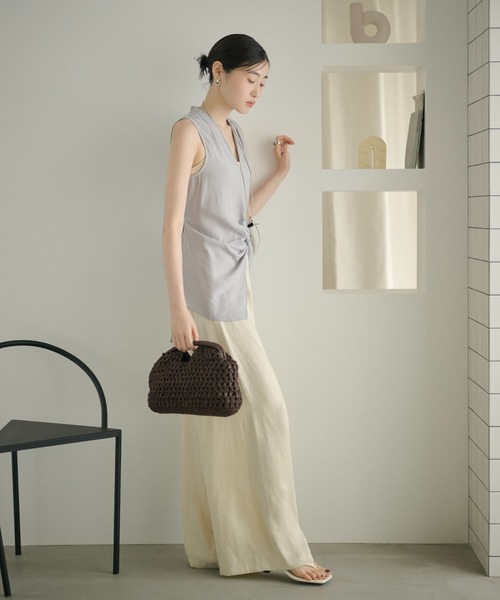 LAULEN(ローレン)の「front twist sleeveless blouse /フロントツイストノースリーブブラウス(シャツ/ブラウス・レディース・イエロー/アイボリー/ブルー/ブラック・FREE)」の13枚目の写真