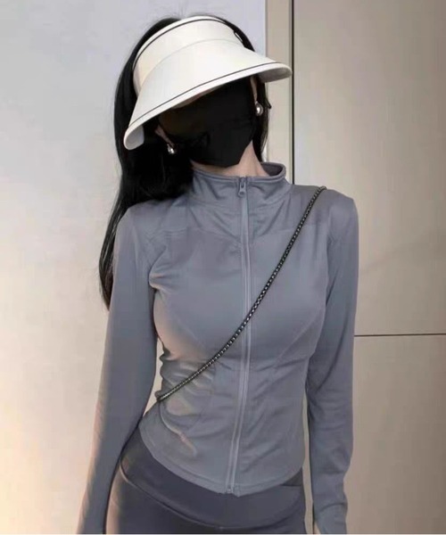 MAISON DE THERESE(メゾン ド テレーズ)の「接触冷感UVカット率 99%以上レディース フロントジップ長袖 ストレッチラッシュガード 水陸両用 吸水速乾(パーカー・レディース・ブラック/グレー/ホワイト/チャコール・S)」の7枚目の写真