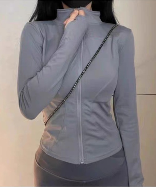MAISON DE THERESE(メゾン ド テレーズ)の「接触冷感UVカット率 99%以上レディース フロントジップ長袖 ストレッチラッシュガード 水陸両用 吸水速乾(パーカー・レディース・ブラック/グレー/ホワイト/チャコール・S)」の5枚目の写真