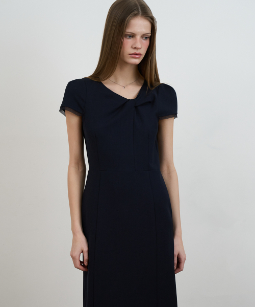 DEHEVE（デヘヴェ）の「Twist Layered Long Dress [Navy]（ワンピース・レディース・ネイビー・SMALL/MEDIUM）」の6枚目の写真