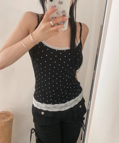 LADY LIKE(レディライク)の「【春夏新作】カップ付きミニドット裾レースキャミソール(キャミソール・レディース・ブラック/ホワイト・M)」の8枚目の写真