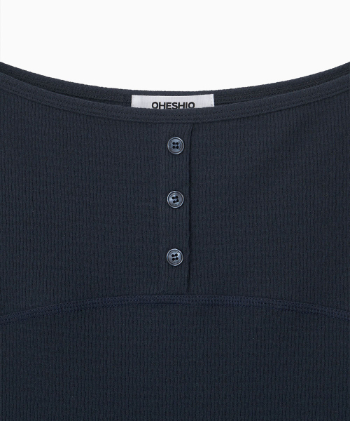 OHESHIO(オヘシオ)の「STITCH BUTTON SLEEVELESS, NAVY(Tシャツ/カットソー・レディース・その他・FREE)」の11枚目の写真