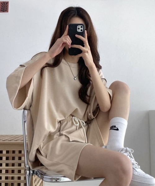 Flugge（フラッジー）の「アウトステッチTシャツ+ハーフパンツ（その他トップス・レディース・ベージュ/ブラック・FREE）」の8枚目の写真