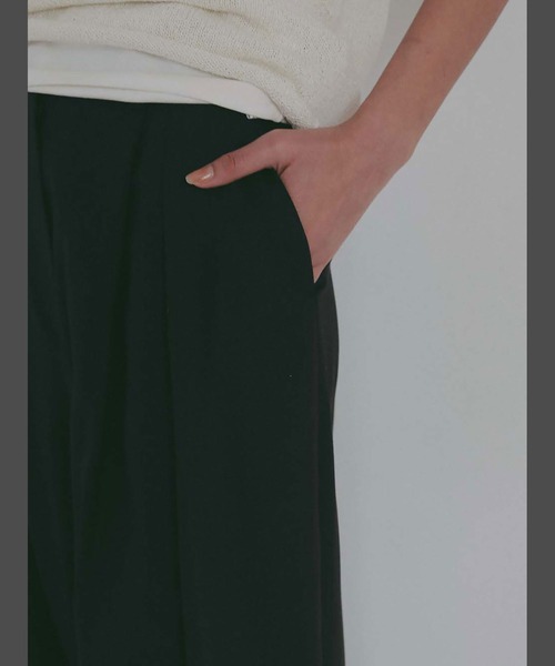 HER.(ハー)の「リラクシータックパンツ(その他パンツ・レディース・チャコールグレー/カーキ・1/2)」の14枚目の写真