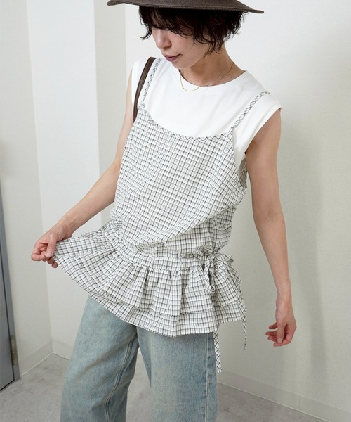 gossara（ゴサラ）の「【着るだけで華やぐ】グラフチェックペプラムキャミ（キャミソール・レディース・ブラック/ホワイト・FREE）」の8枚目の写真