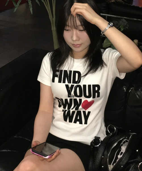 UNTITLED SEOUL（アンタイトル ソウル）の「アンタイトル ウェイファインダー クロップ 半袖 ホワイト（Tシャツ/カットソー・レディース・その他・SMALL/MEDIUM）」の7枚目の写真