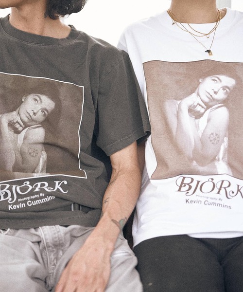 PULP/417EDIFICE（パルプフォーワンセブンエディフィス）の「BJORK PHOTO TEE "PORTRAIT" 2 by Kevin Cummins（Tシャツ/カットソー・メンズ・ブラック/ホワイト・LARGE/X-LARGE/SMALL/MEDIUM）」の21枚目の写真
