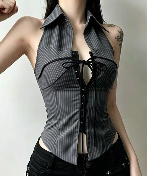 .KOM（ドットコム）の「A'GEM/9 × .kom 『.KOM/ドットケーオーエム』STRIPE RIBBON HALTER TOP / ストライプリボンホルタートップス（タンクトップ・レディース・ブラック/グレー・S）」の4枚目の写真
