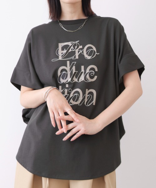 Bou Jeloud(ブージュルード)の「【吸水速乾/UVカット】スムースドライカットロゴレイヤードプルオーバー(Tシャツ/カットソー・レディース・チャコールグレー/オフホワイト/ブラック・FREE)」の3枚目の写真