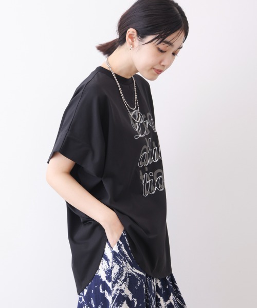 Bou Jeloud(ブージュルード)の「【吸水速乾/UVカット】スムースドライカットロゴレイヤードプルオーバー(Tシャツ/カットソー・レディース・チャコールグレー/オフホワイト/ブラック・FREE)」の7枚目の写真