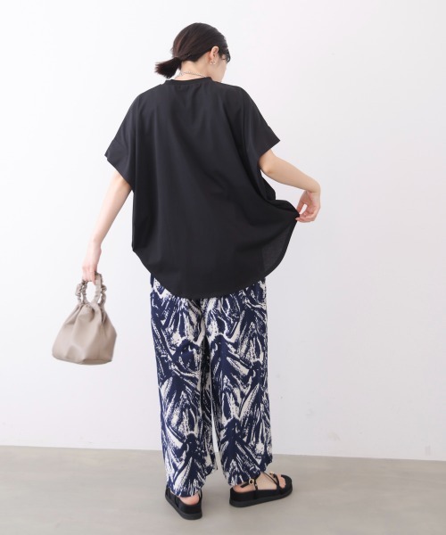 Bou Jeloud(ブージュルード)の「【吸水速乾/UVカット】スムースドライカットロゴレイヤードプルオーバー(Tシャツ/カットソー・レディース・チャコールグレー/オフホワイト/ブラック・FREE)」の9枚目の写真
