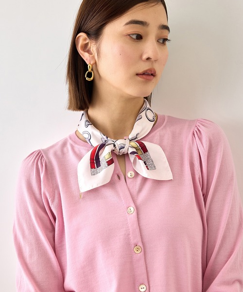 ROPE'(ロペ)の「ギャザースリーブニットカーディガン/イージーケア(カーディガン/ボレロ・レディース・ピンク/グリーン/カーキ/ネイビー/オフホワイト・38)」の21枚目の写真