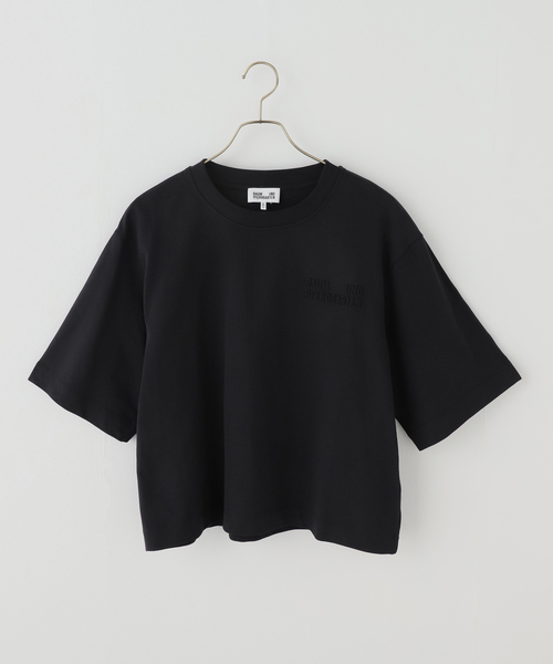 BAUM UND PFERDGARTEN(バウムウンドヘルガーデン)の「BAUM UND PFERDGARTEN バウム ウンド ヘルガーデン JANA TEE JANA 22135(Tシャツ/カットソー・レディース・チャコールグレー/ブラック・FREE)」の1枚目の写真