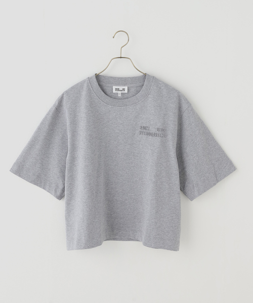BAUM UND PFERDGARTEN(バウムウンドヘルガーデン)の「BAUM UND PFERDGARTEN バウム ウンド ヘルガーデン JANA TEE JANA 22135(Tシャツ/カットソー・レディース・チャコールグレー/ブラック・FREE)」の5枚目の写真