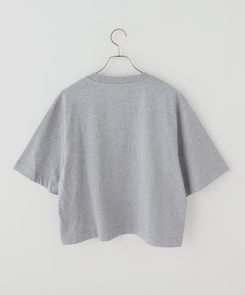 BAUM UND PFERDGARTEN(バウムウンドヘルガーデン)の「BAUM UND PFERDGARTEN バウム ウンド ヘルガーデン JANA TEE JANA 22135(Tシャツ/カットソー・レディース・チャコールグレー/ブラック・FREE)」の6枚目の写真