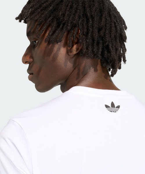 adidas（アディダス）の「アーカイブ ワールドカップ 94 グラフィックTシャツ / アディダスオリジナルス adidas Originals（Tシャツ/カットソー・メンズ・ホワイト・SMALL/MEDIUM/LARGE/X-LARGE/XX-LARGE/X-SMALL/3XL）」の5枚目の写真