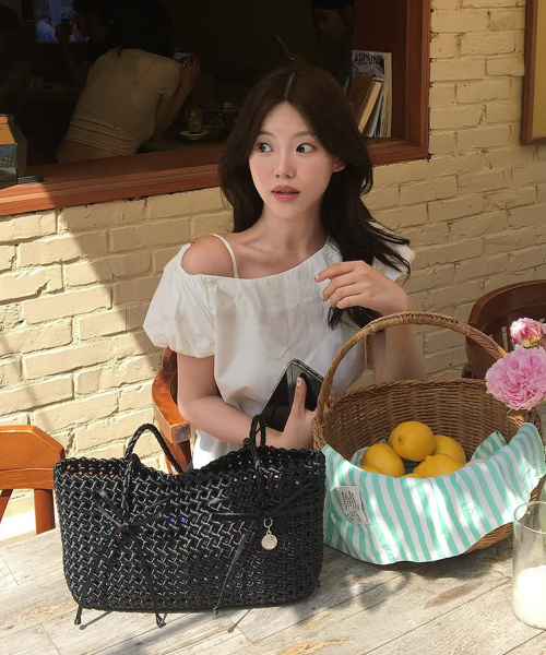 ORYANY（オリヤニ）の「フリーダトート ODSBTT37_009（ショルダーバッグ・レディース・ブラック・FREE）」の17枚目の写真
